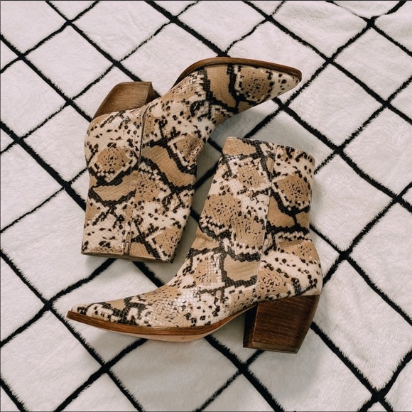rattlesnake booties